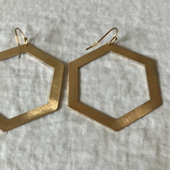 Unbranded: Brushed Gold Tone Hexagon Earrings - Picture 7 of 12